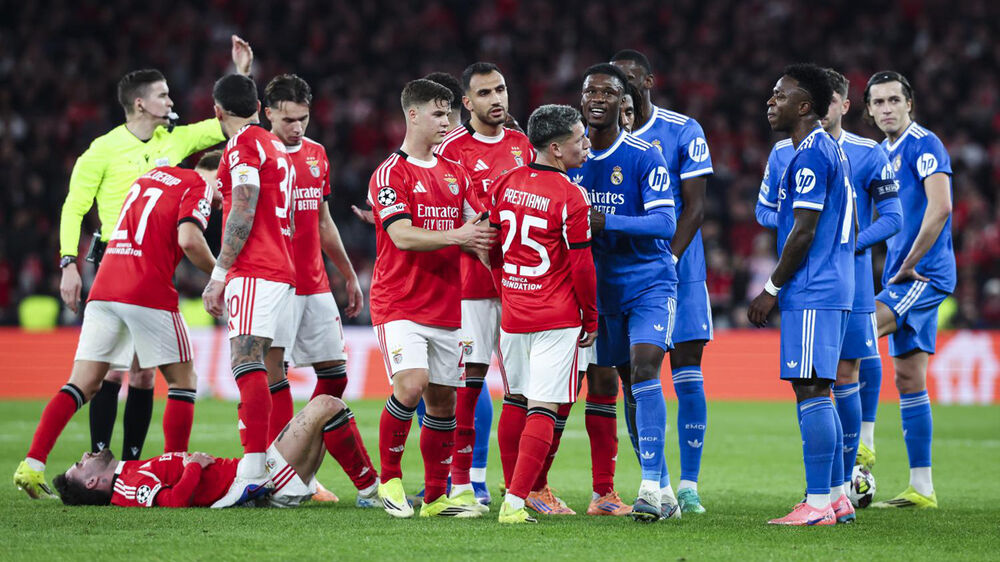 Prestianni e Vinícius Júnior no centro do 'furacão' durante o Benfica-Real Madrid