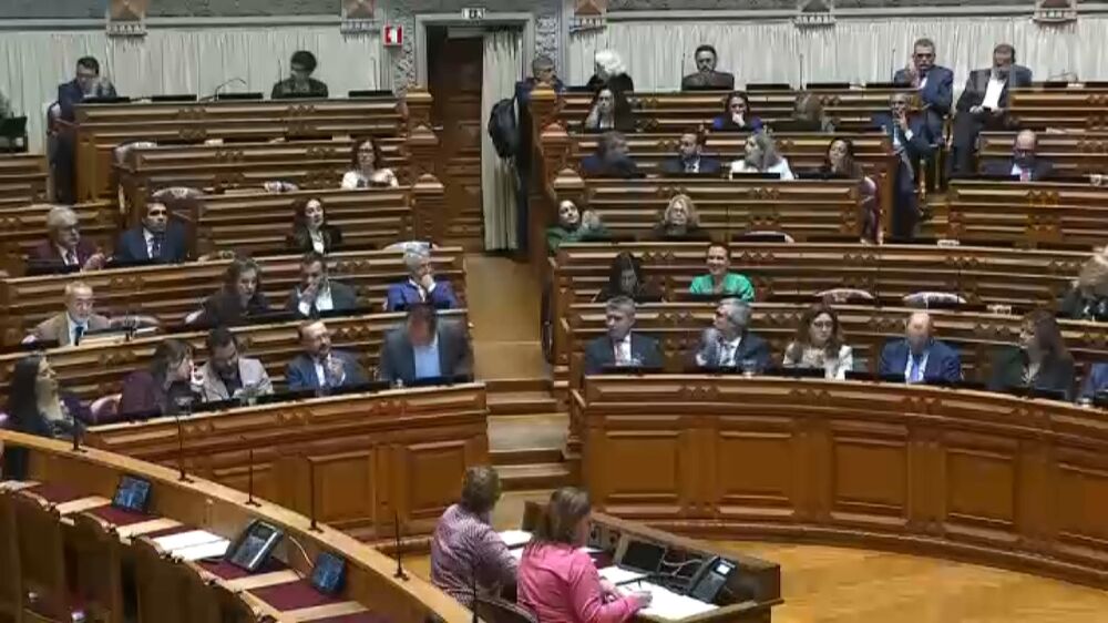 BE pede o pagamento de 100% do salário líquido aos trabalhadores de empresas em 'lay-off' afetadas pelas tempestades