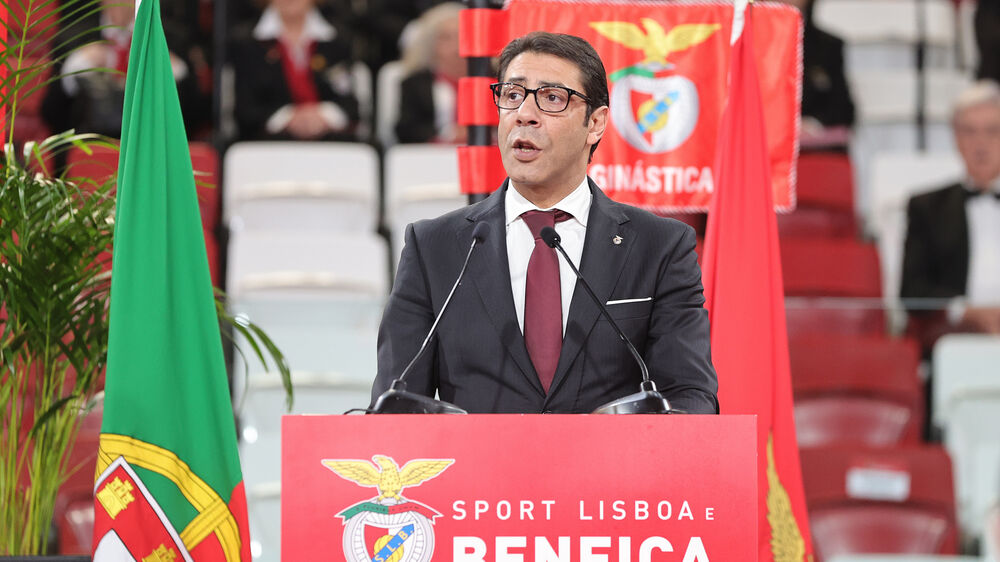 Rui Costa discursa na cerimónia na Luz