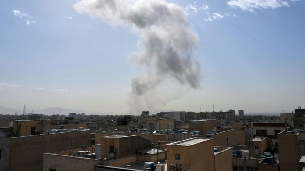 Ataques ao Irão começaram de manhã bem cedo