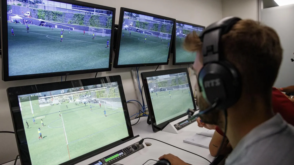 Implementação de tecnologia VAR e novas regras para o Mundial 2026