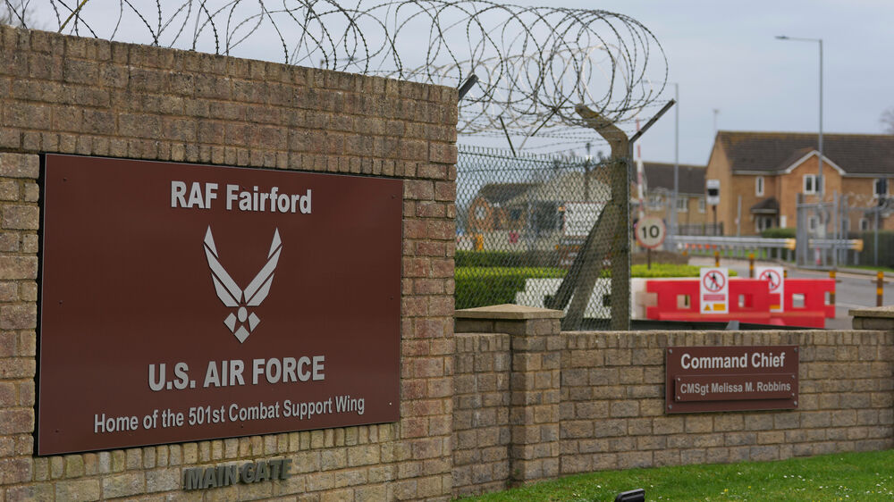 Estados Unidos começaram a usar bases britânicas contra o Irão