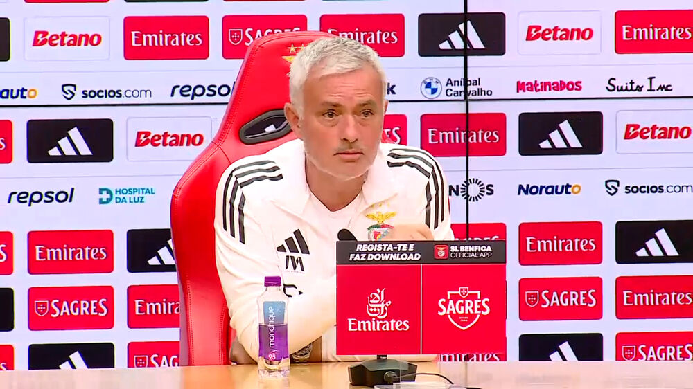 Mourinho pronto para alterações no FC Porto... e 'sem fazer a parolice de mandar o Trubin para o chão'