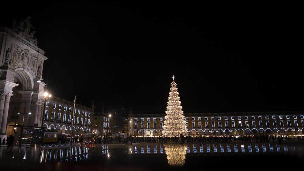 Secretário-geral da Câmara de Lisboa, Alberto Laplaine Guimarães, suspenso de funções