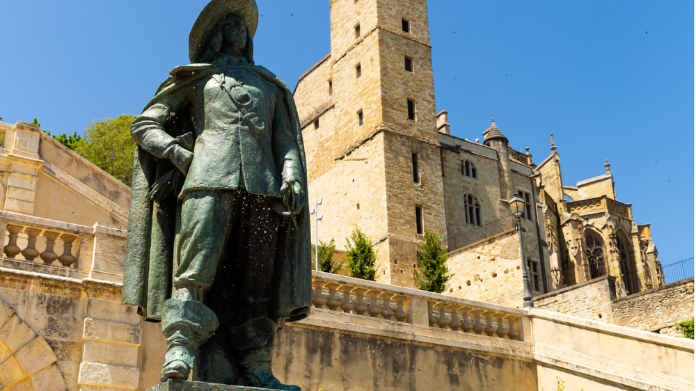 Estátua de d'Artagnan em Auch, França