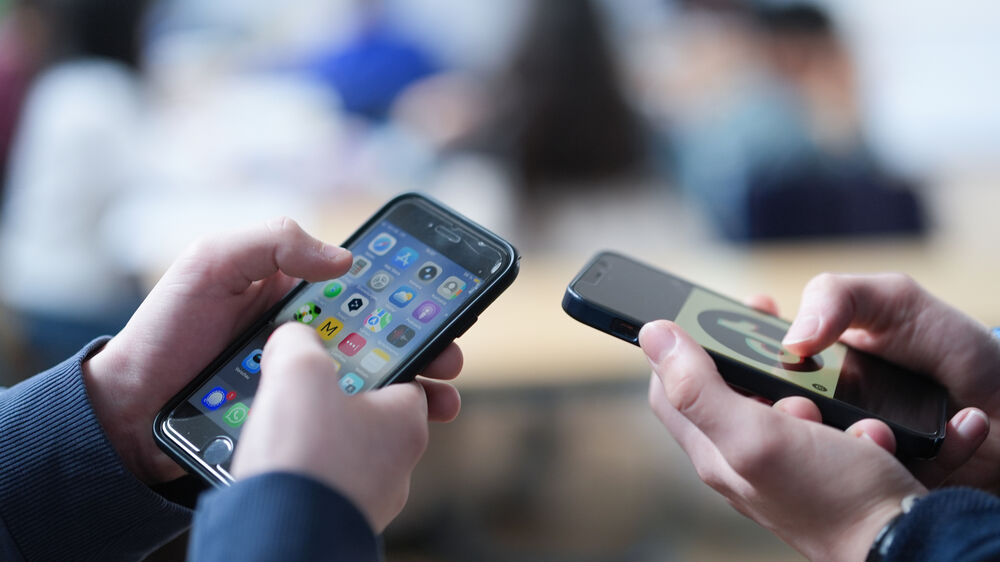 Áustria proíbe redes sociais a menores de 14 anos