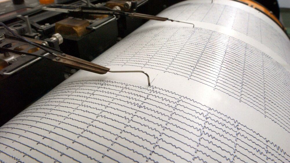 Sismo de magnitude 6 ao largo da costa norte da Indonésia