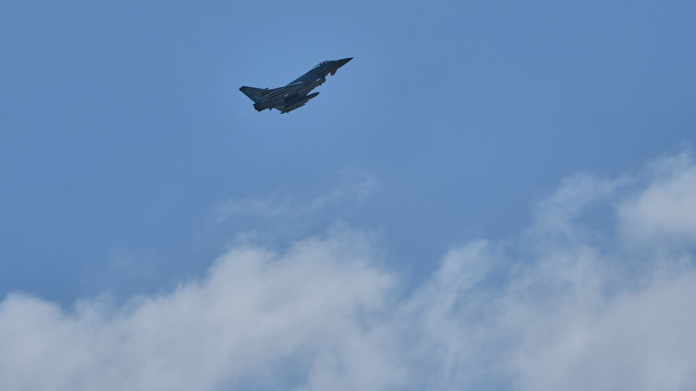 Estados Unidos continuam buscas por tripulante norte-americano desaparecido 