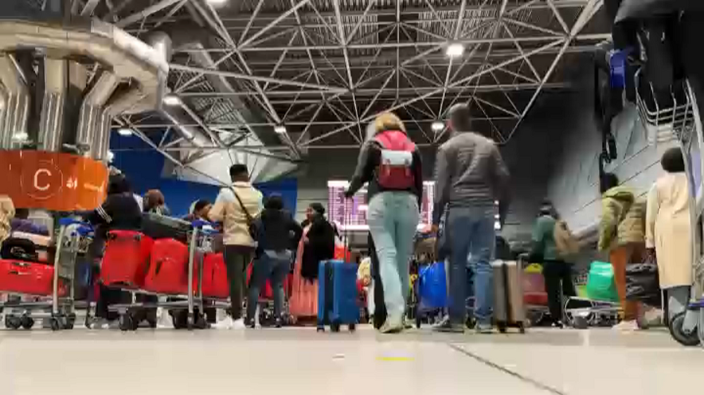 Repórter Sábado: Bagagens embaladas ilegalmente no Aeroporto de Lisboa 