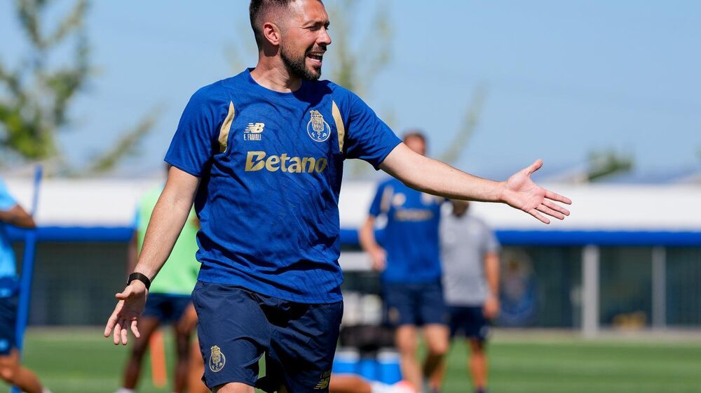 FC Porto volta ao trabalho com Rodrigo Mora no ginásio e três sub-19 promovidos