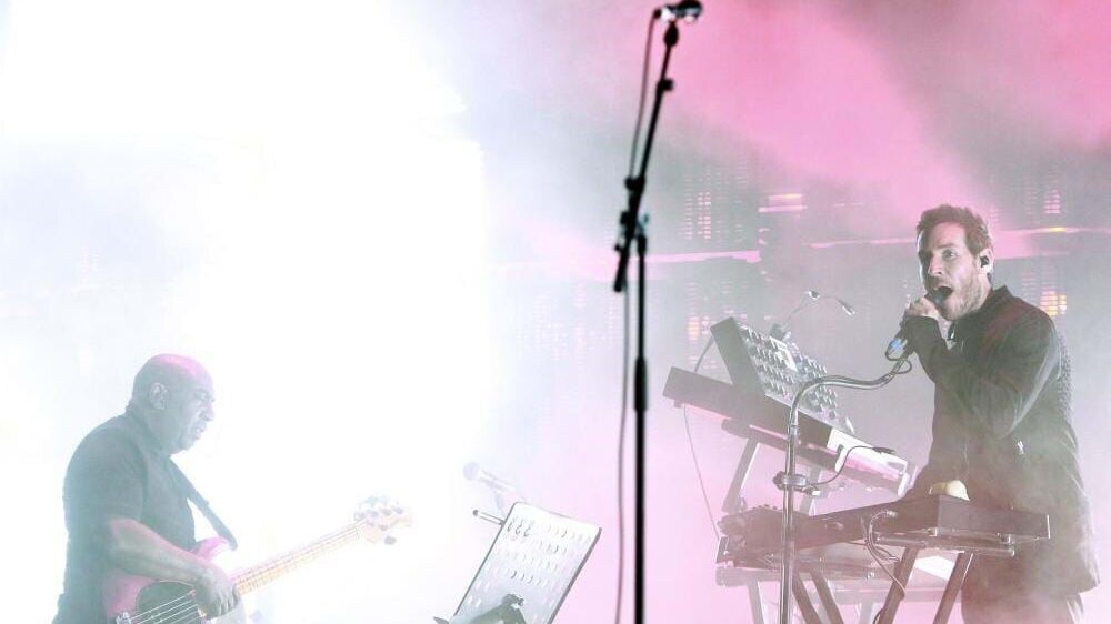 Massive Attack unem-se a Tom Waits contra o ICE