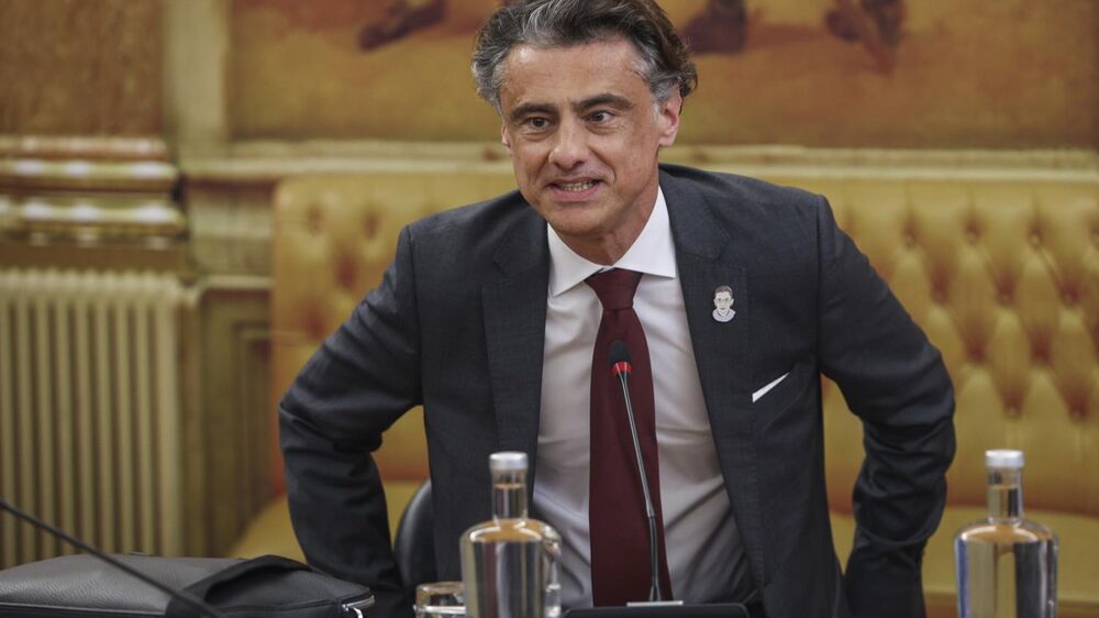 Tiago Antunes diz-se vítima de cancelamento e abdica da Provedoria de Justiça