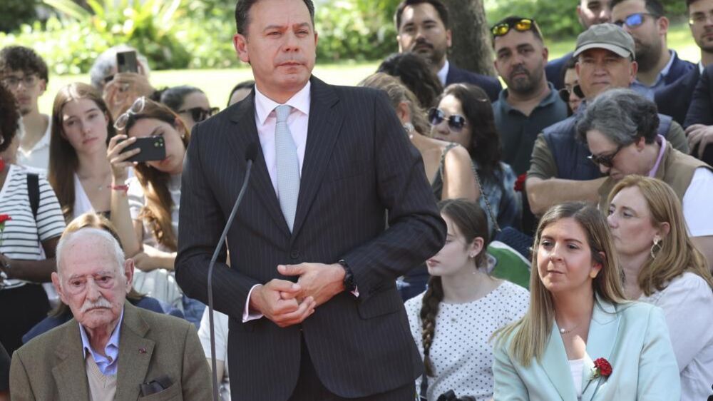 Montenegro elogia Ruy de Carvalho como 'herói português' em homenagem