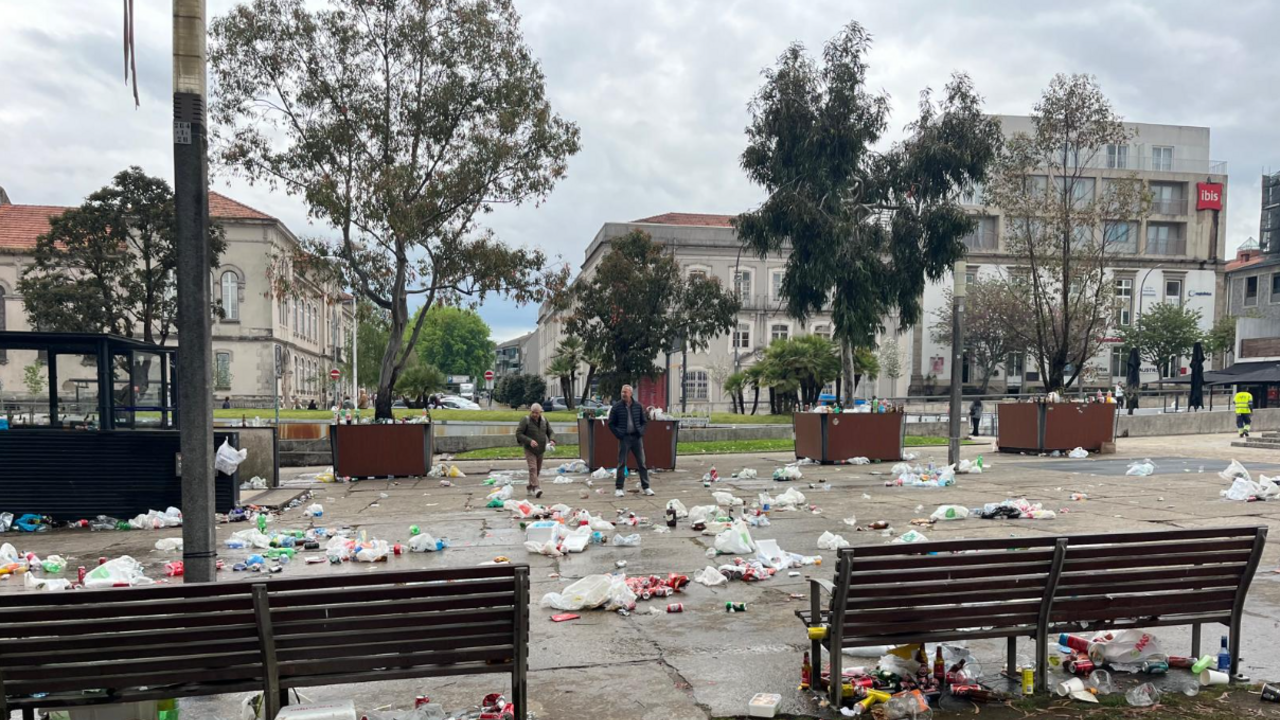 Adeptos do Betis deixaram Campo da Vinha num estado lastimável após concentração antes do jogo em Braga