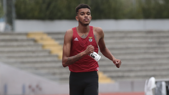 Atleta do Benfica em coma induzido após acidente de viação