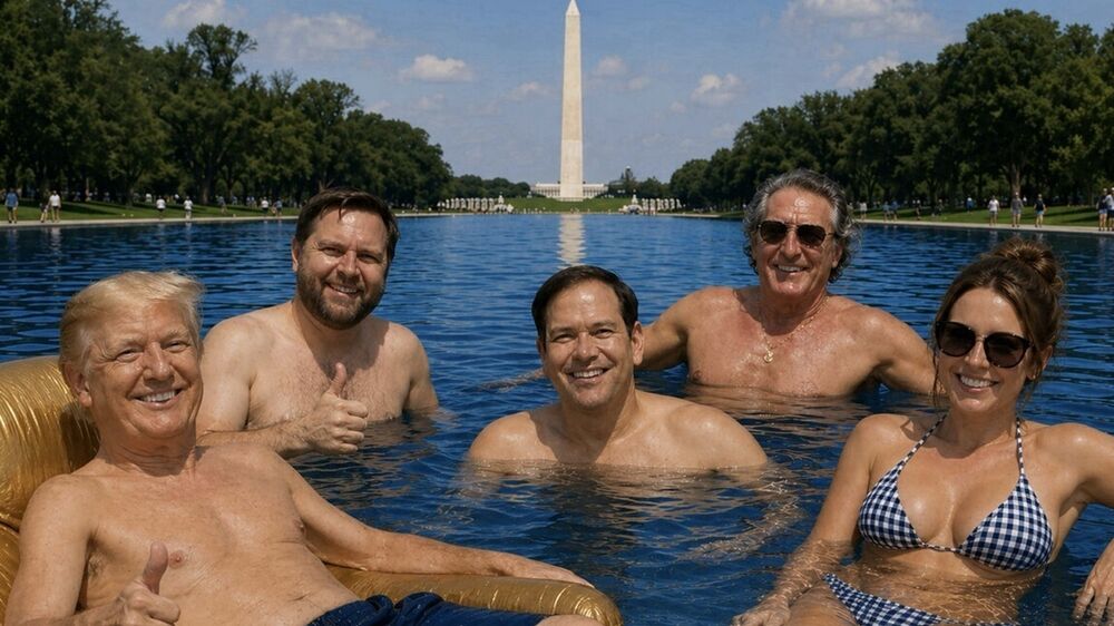 Donald Trump e apoiantes relaxam numa piscina em frente ao monumento de Washington
