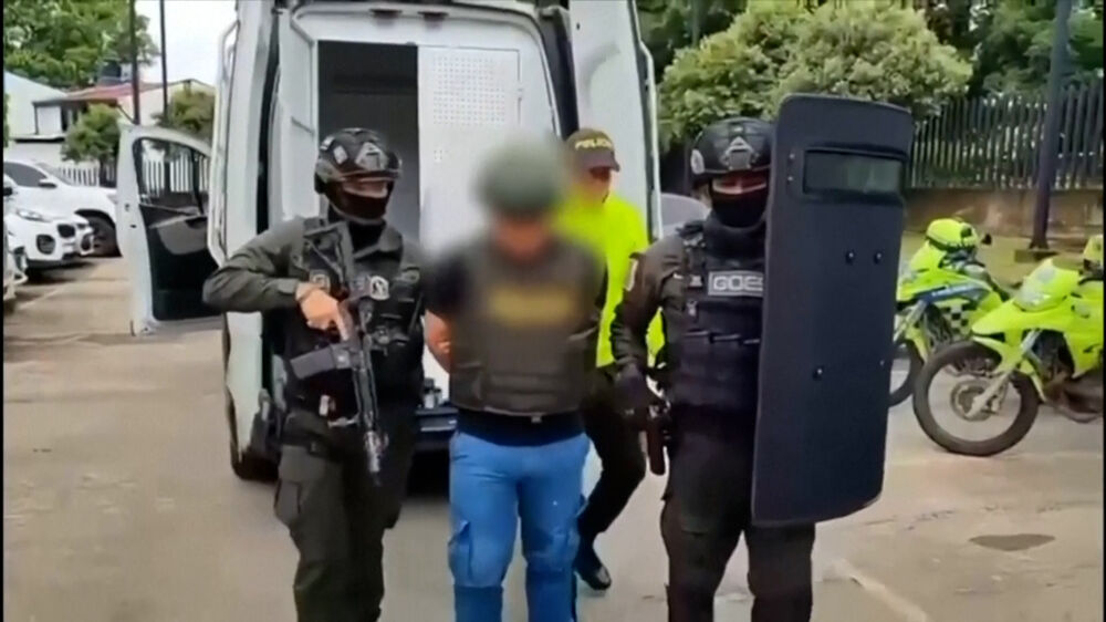 Autoridades colombianas detêm suspeito de fabricar drones explosivos para dissidentes das Forças Armadas Revolucionárias da Colômbia