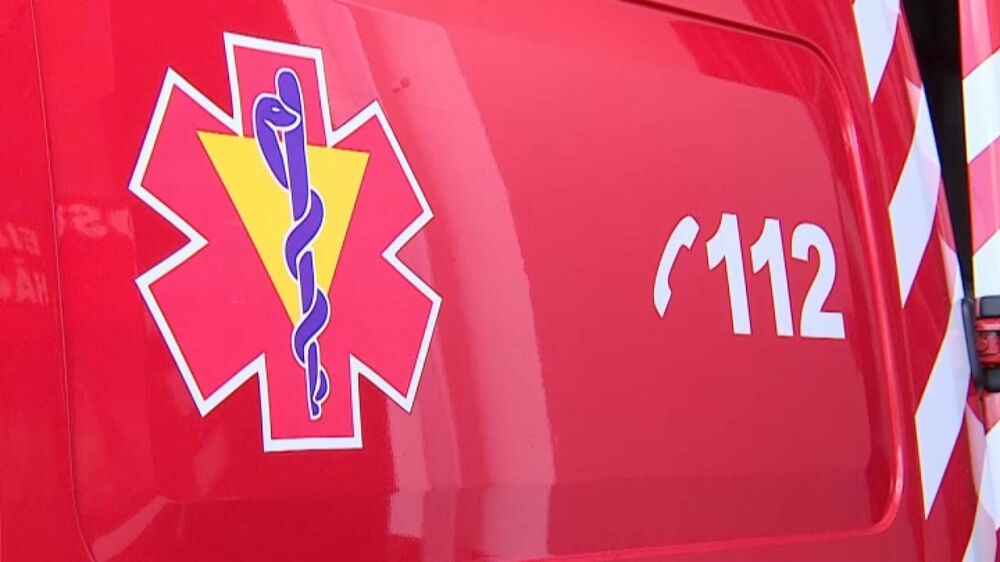 Bombeiro ferido no combate a incêndio em armazém em Vila Franca de Xira