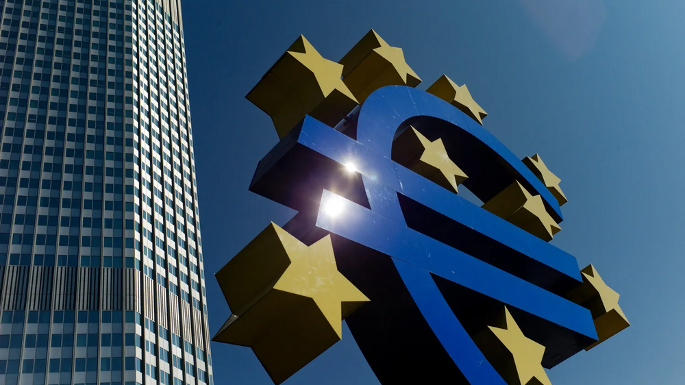 Excedente da balança comercial externa da zona euro recua para 7,8 mil milhões de euros em março