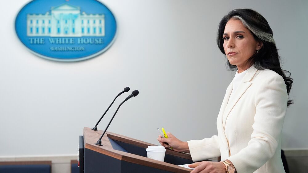Tulsi Gabbard apresentou demissão