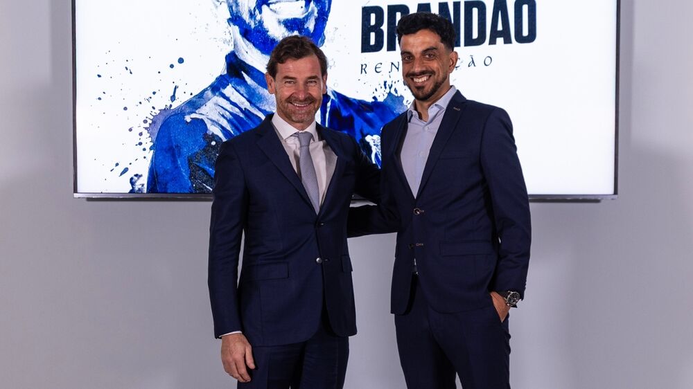 João Brandão renova contrato com o FC Porto até 2028 e continua como técnico da equipa B