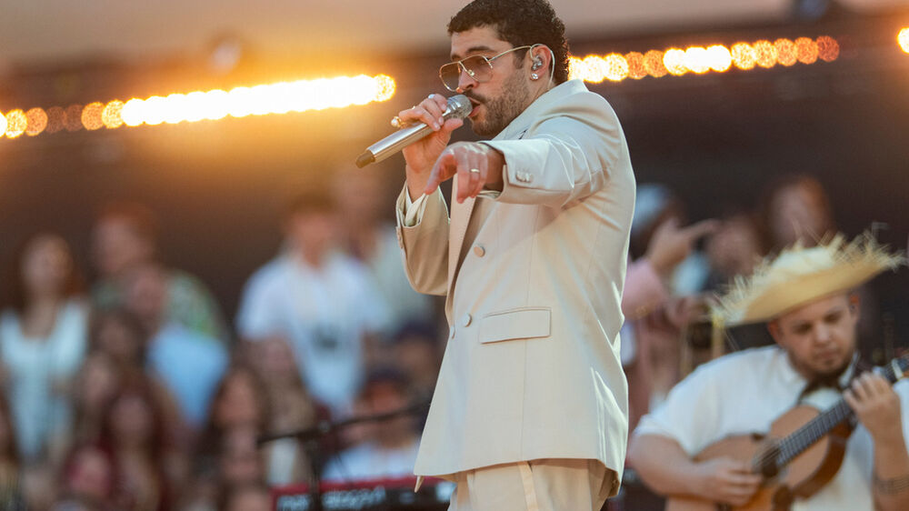 Duas pessoas arguidas por venda de material contrafeito no concerto de Bad Bunny 