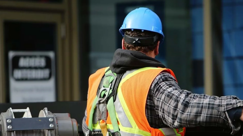 Construção cresce no 1.º trimestre apesar de recuo no licenciamento e obras públicas