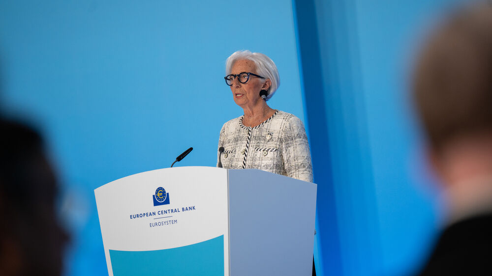 BCE já vê inflação nos 3% este ano. PIB da Zona Euro só deve crescer 0,8% 