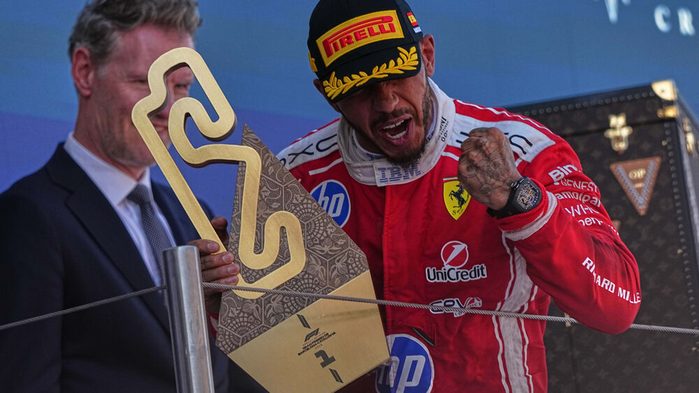Lewis Hamilton regressa às vitórias na Fórmula 1 quase dois anos depois