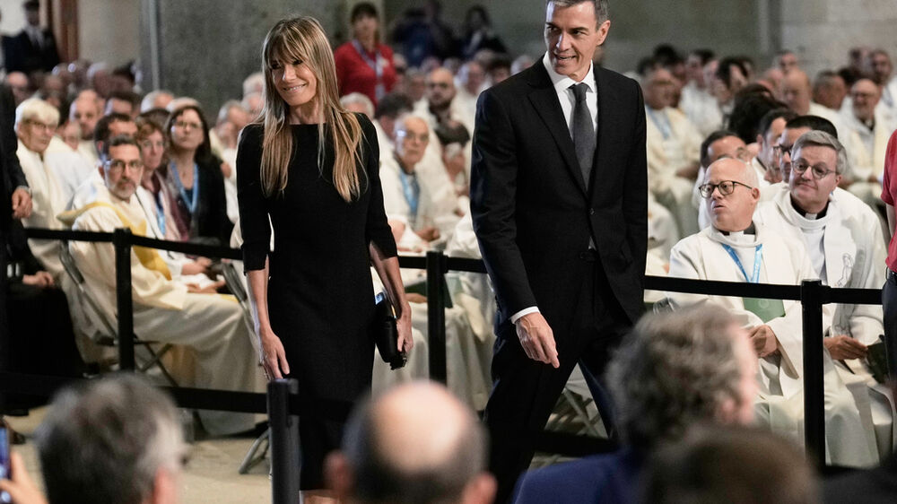 Mulher de primeiro-ministro espanhol vai a julgamento por corrupção e outros crimes
