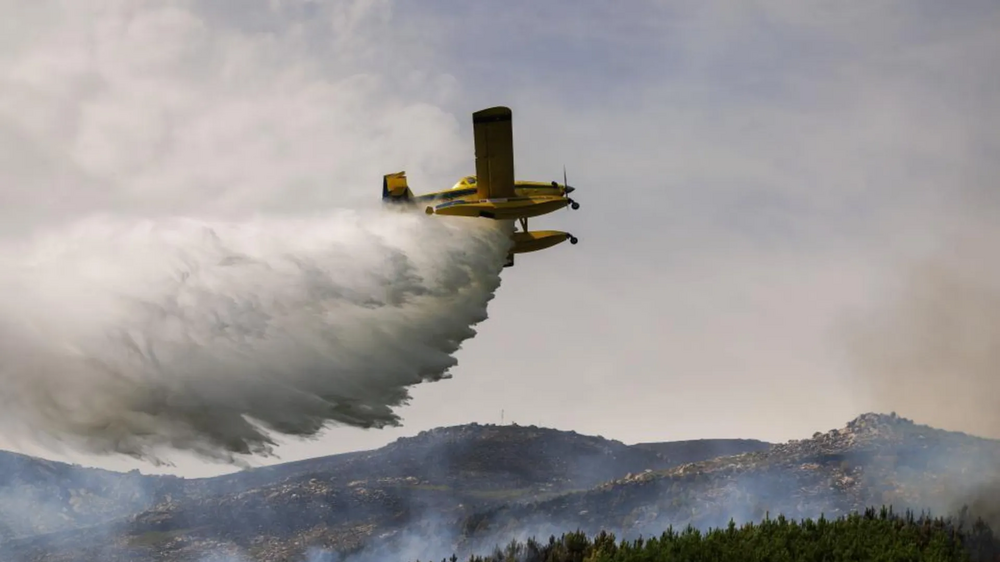 Itália envia dois aviões para apoiar combate aos fogos em Portugal