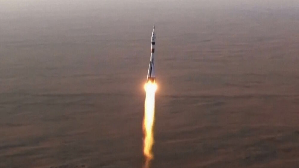 Tripulação norte-americana e russa parte para missão de oito meses na Estação Espacial Internacional