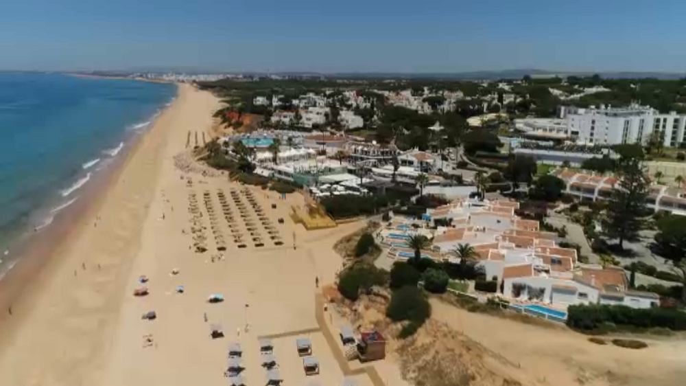 Hotéis do Algarve registam elevada procura neste verão 