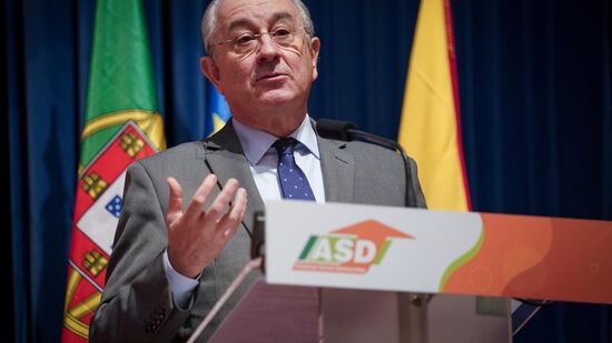 Rui Rio considera que caso Luís Neves 'abala profundamente' credibilidade do PSD e do Governo