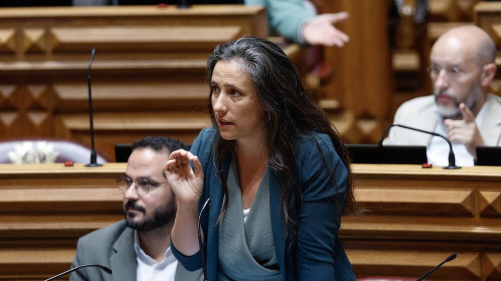 Livre leva esta quinta-feira ao parlamento uma “discussão urgente” sobre a regulação do jogo online