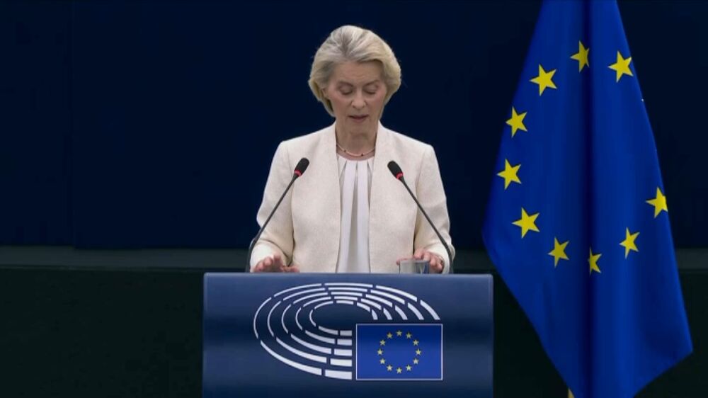 Ursula von der Leyen anuncia nova lei para acesso de menores às redes sociais