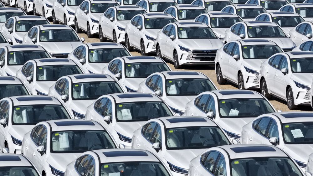 China rejeita pedido da UE para limitar exportações de automóveis híbridos 